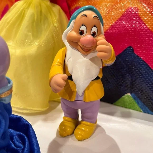 90’s Mattel Snow White Doll & Vintage Disney Vinyl Dwarfs